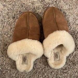 Ugg Slippers Scuffette II Chestnut Size 9